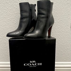 Coach shoes Jemma soft calf black. Still look brand new. Wear only 1x.